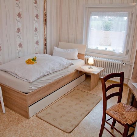 Landgasthof Deutsches Haus Ulmbach Room photo